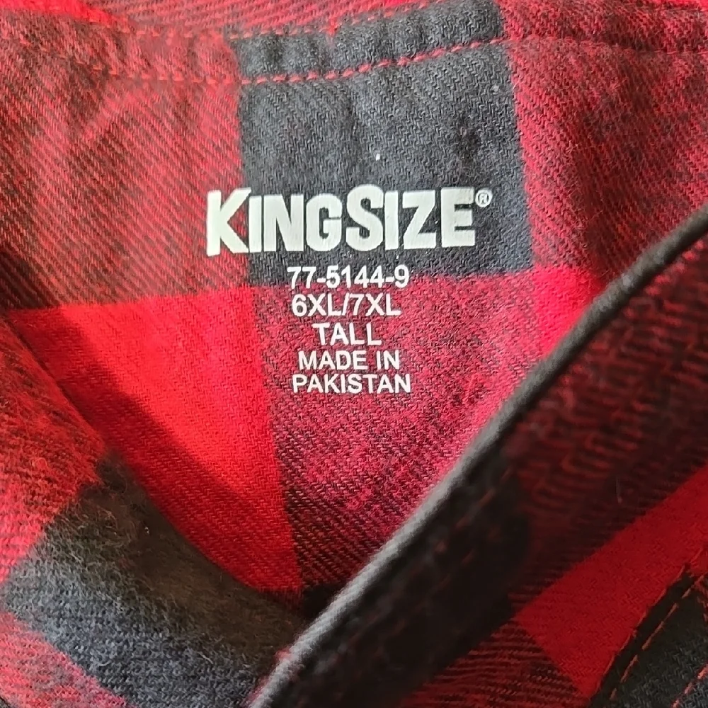 Men's King Size Black and Red Flannel Night Shirt - Picture 2 of 3